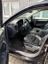 Volkswagen Touareg - 9