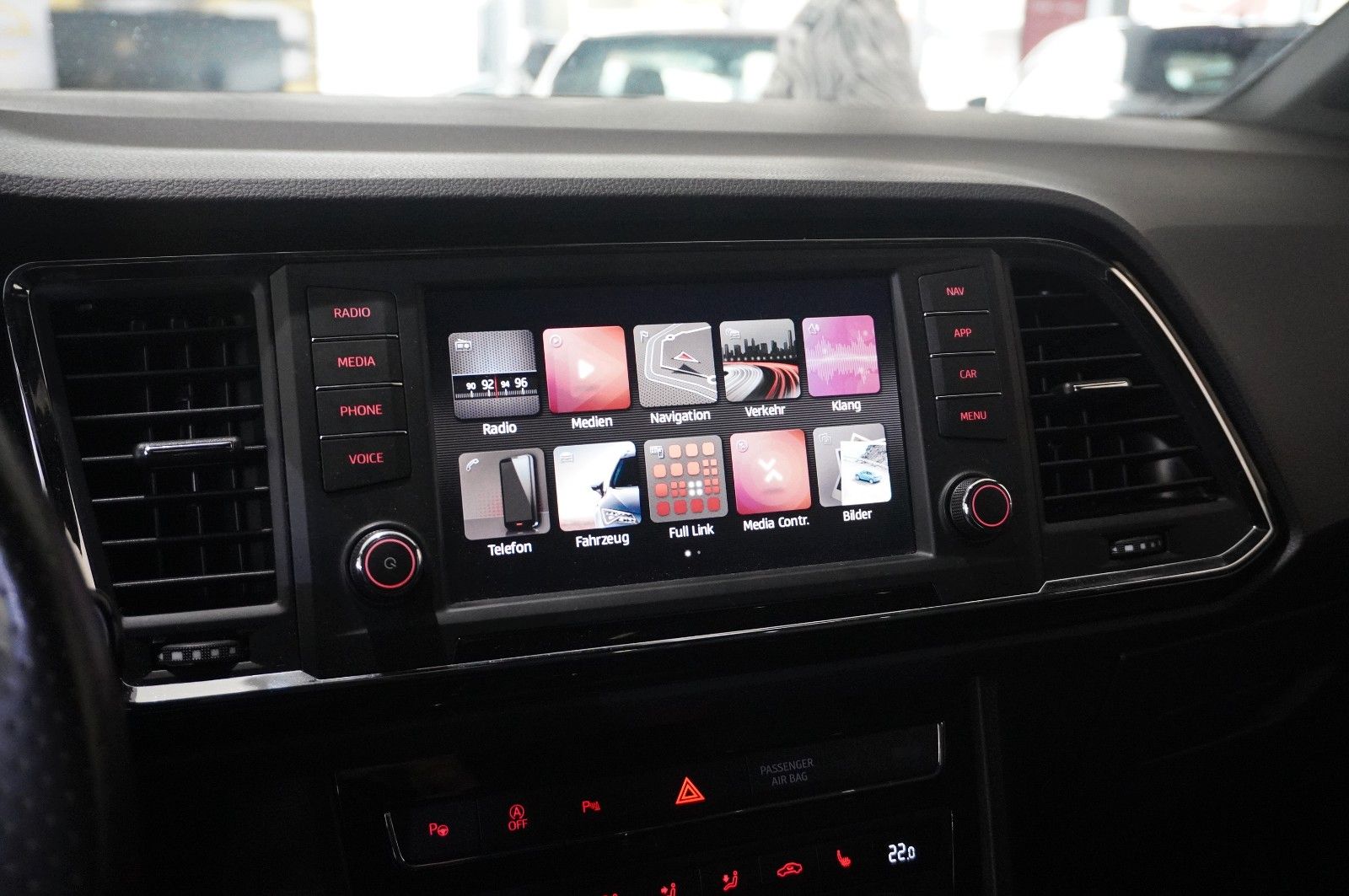 Fahrzeugabbildung SEAT Ateca 2.0 TDI FR SPORT DSG NAVI/LED/KAMERA/AHK