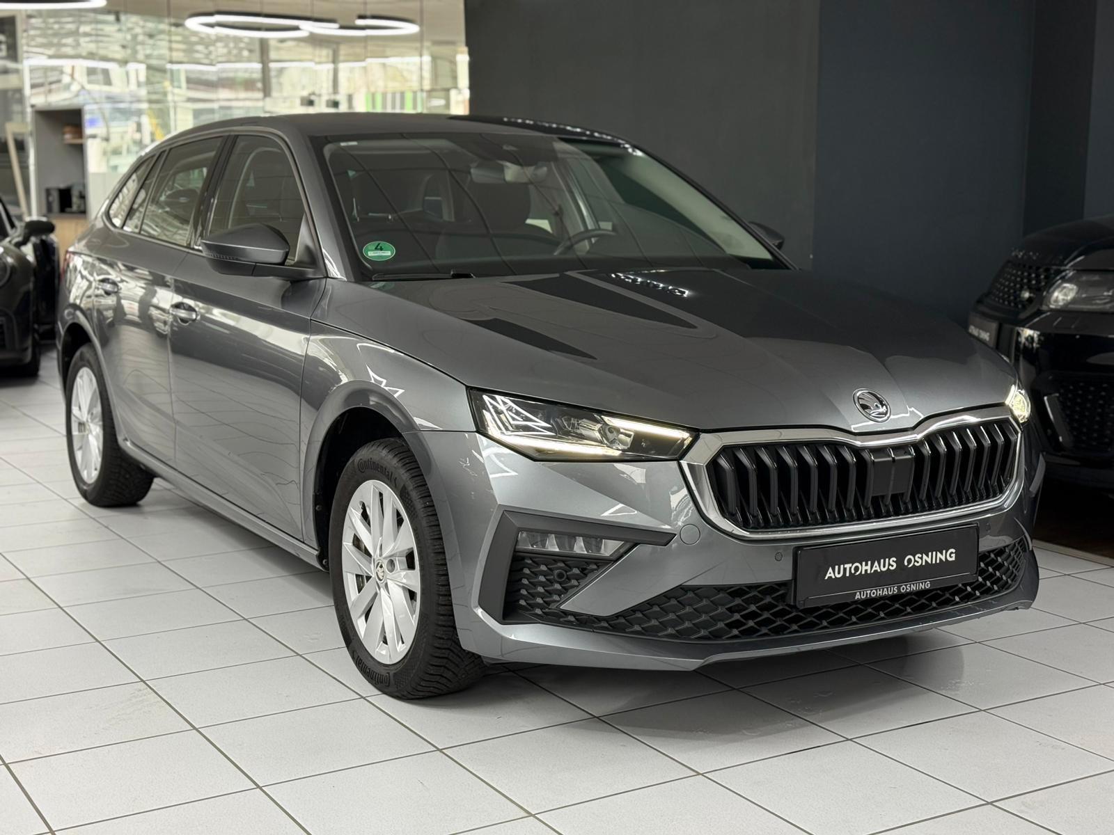 Skoda Scala Selection KAMERA CARPLAY NAVI LED AHK ACC