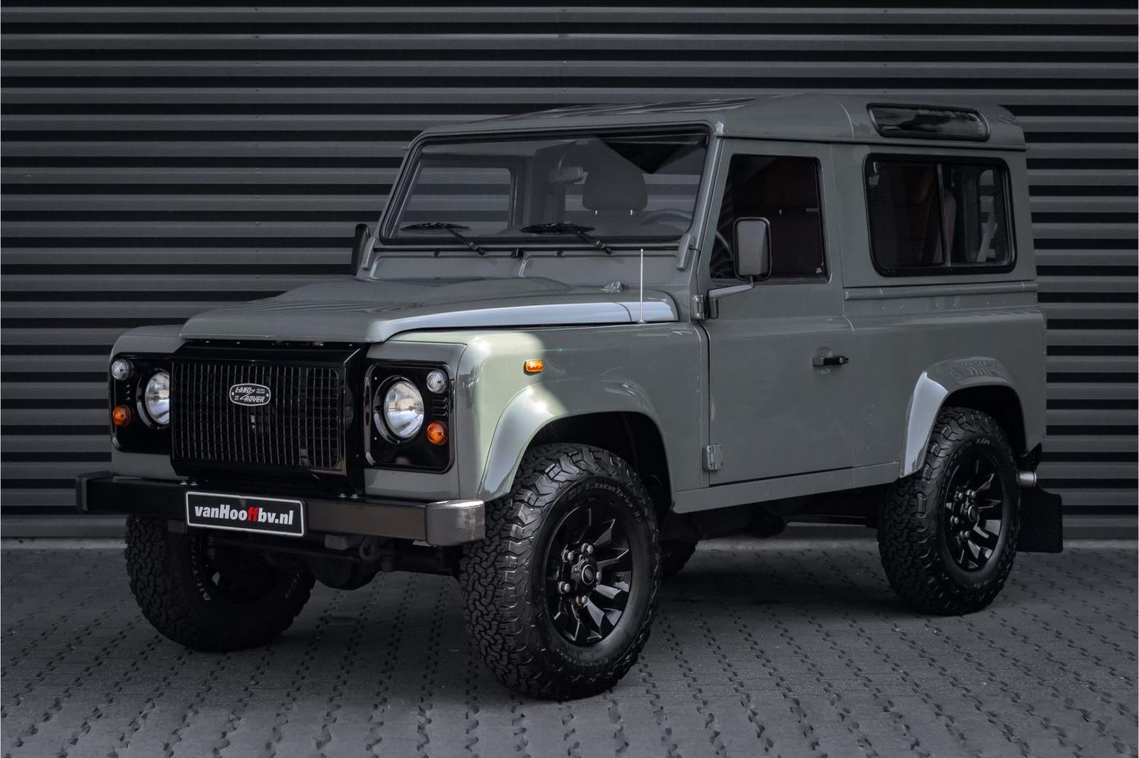 Land Rover Defender Station Wagon automatik Keswick Green -