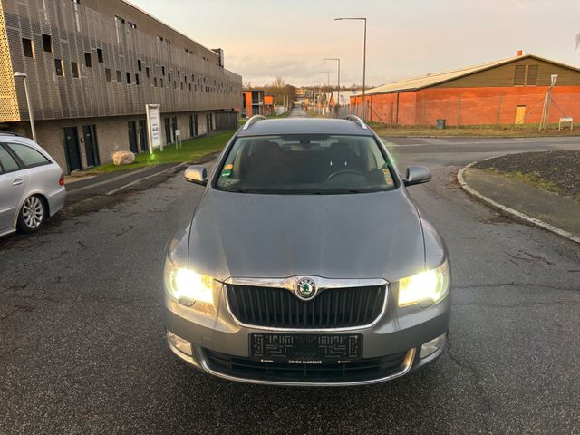 Skoda Superb Combi Elegance