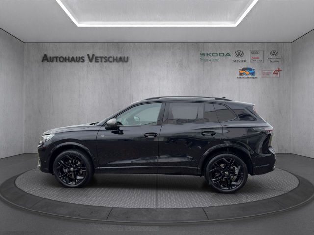 Tiguan R-Line 2.0 TDI 4M HuD/AHK/STHZ/PANO/LM20