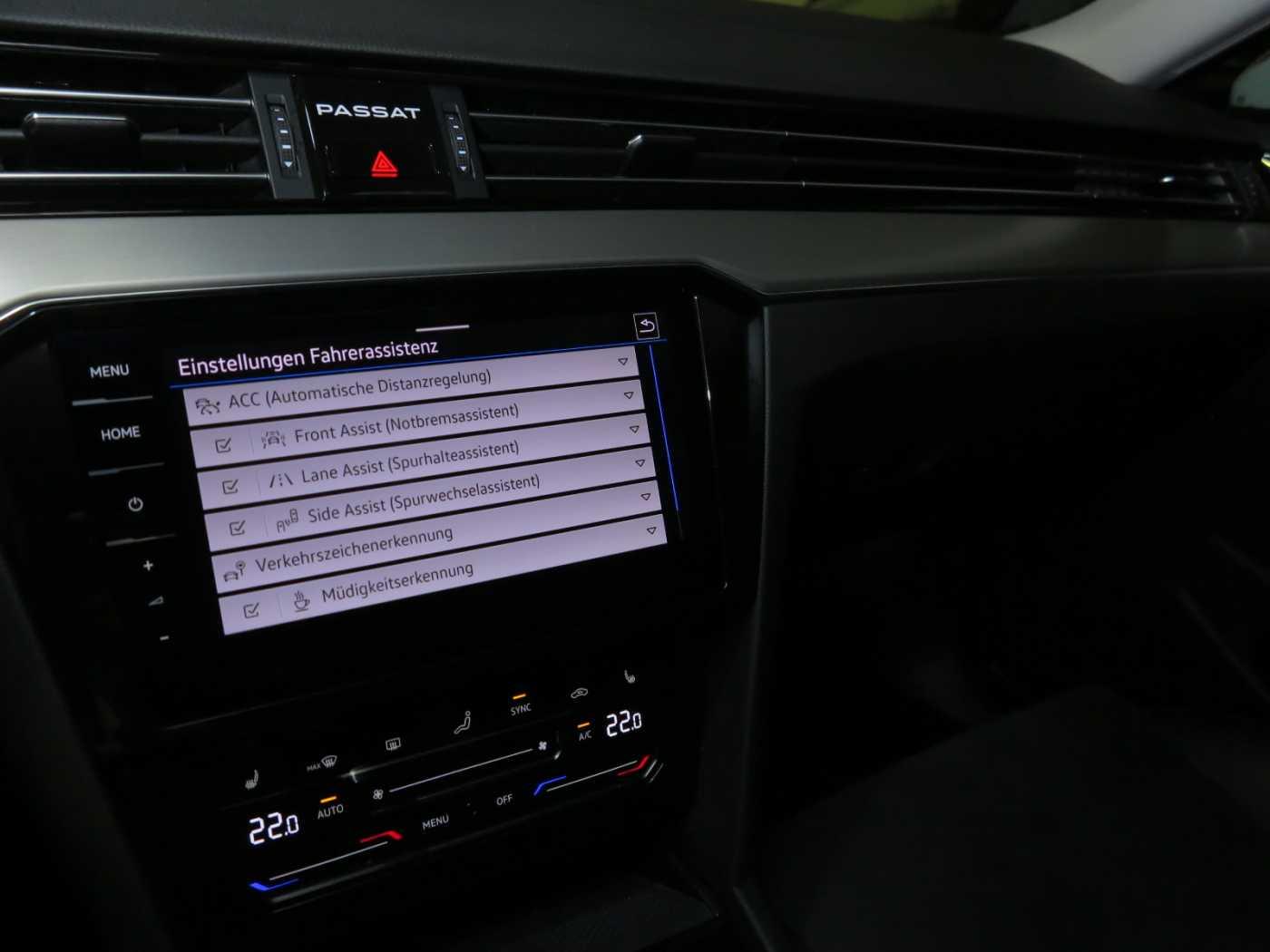 Volkswagen Passat Variant 2.0 TDI SCR DSG7 Elegance Navi