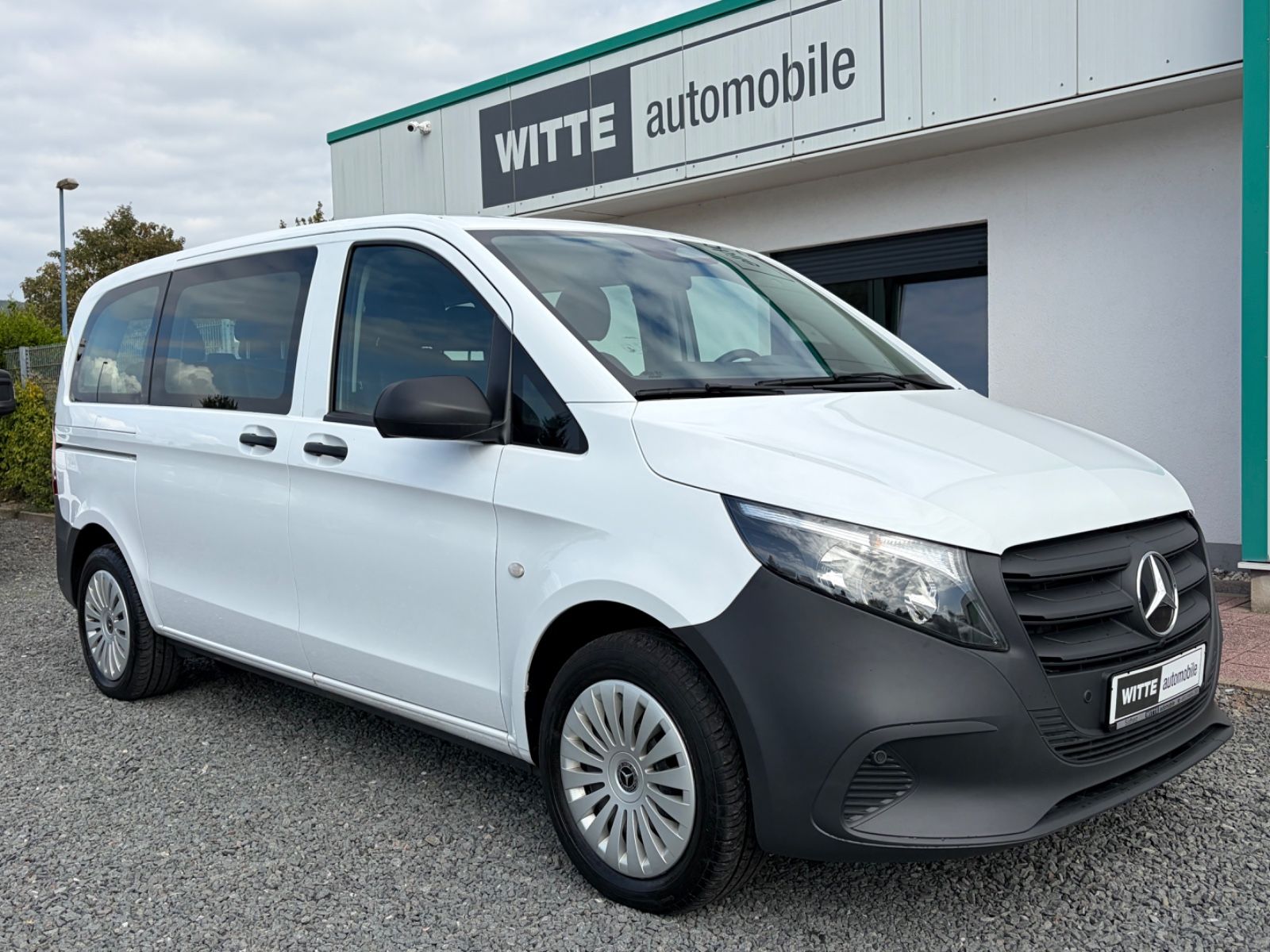 Mercedes-Benz Vito Tourer PRO 114 CDI 4x4 Kompakt Standhz AHK