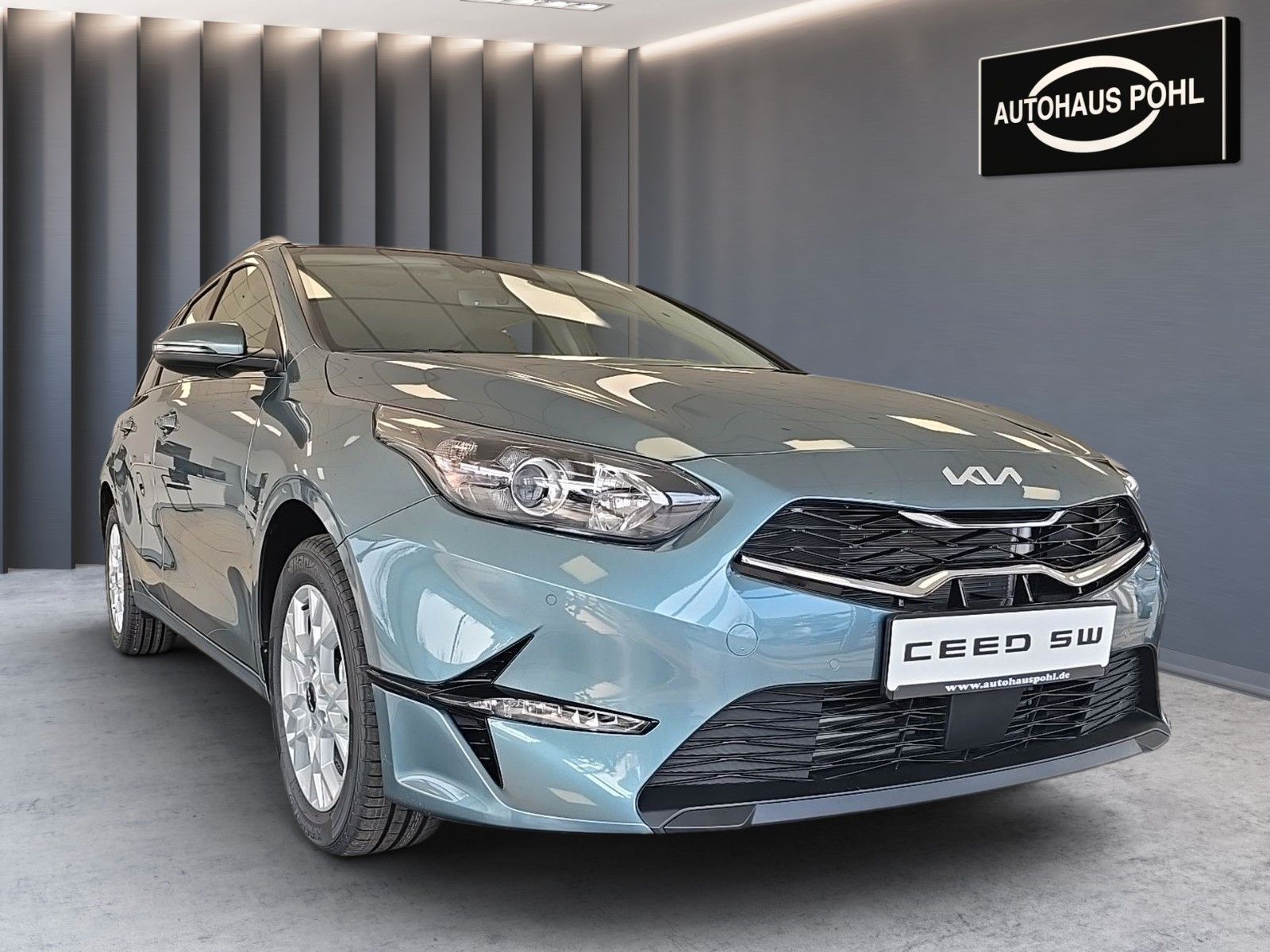 Fahrzeugabbildung Kia CEED_SW 1.5T 48V DCT 140 ULTIMATE Navi Kamera