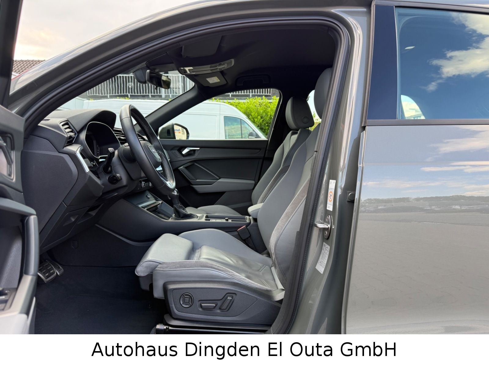 Audi Q3 45 TFSI e S Line foto 12