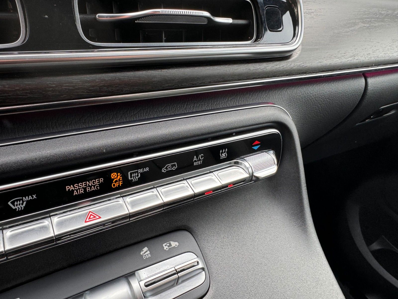 Fahrzeugabbildung Mercedes-Benz V 300 d 4MATIC AVA Extral AHK Standheiz