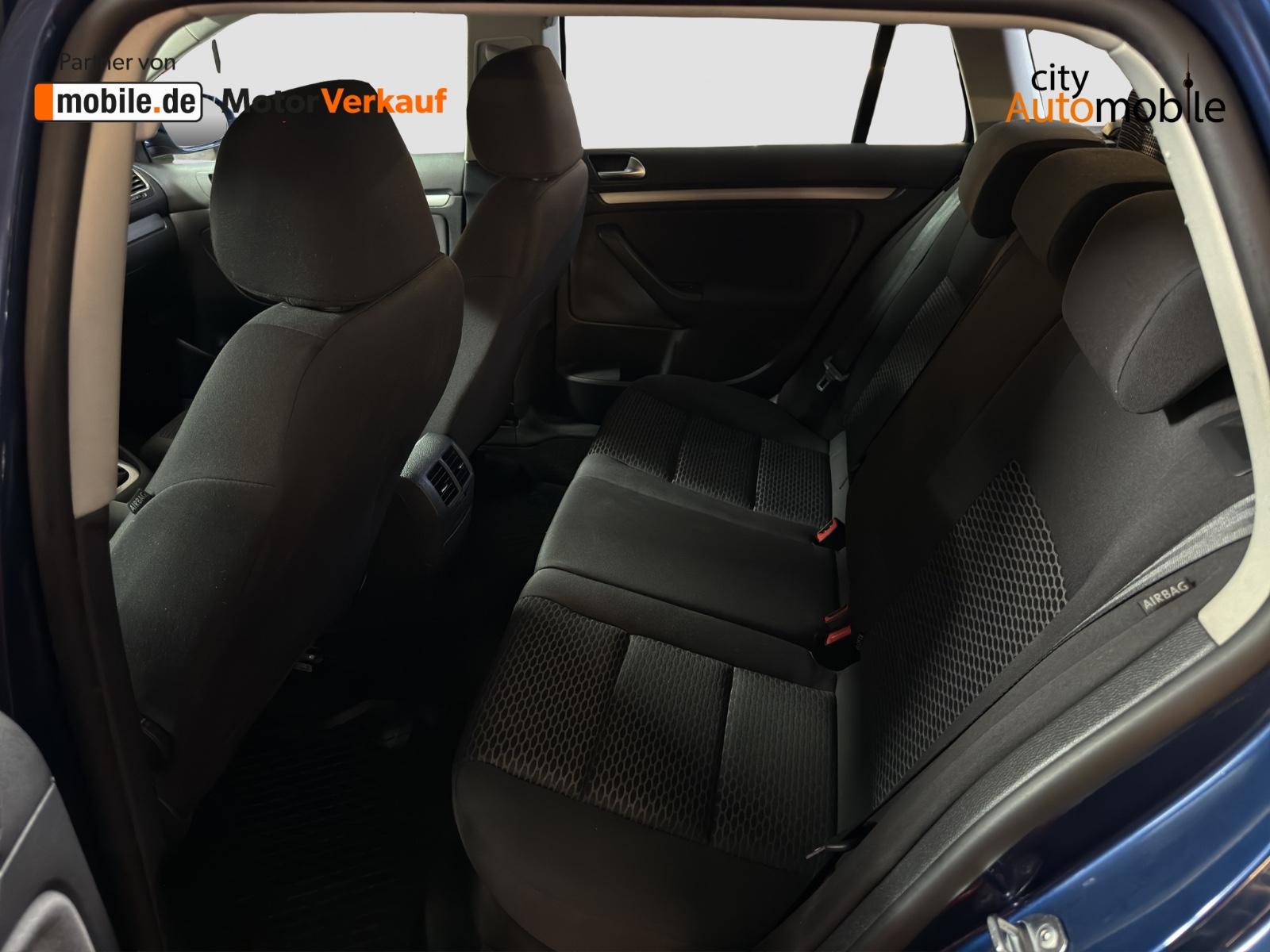 Volkswagen Golf 2011 — photo 12