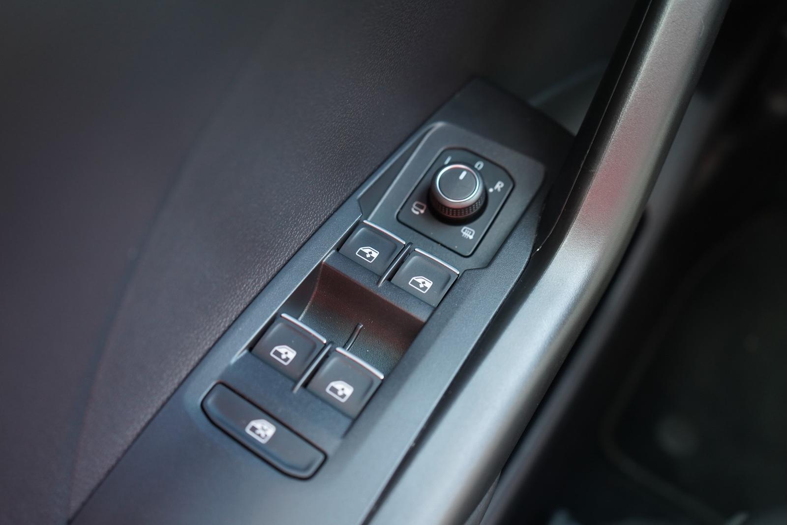 Volkswagen T-Cross 1.0 R-Line LED ACC Totwinkel App-Connect