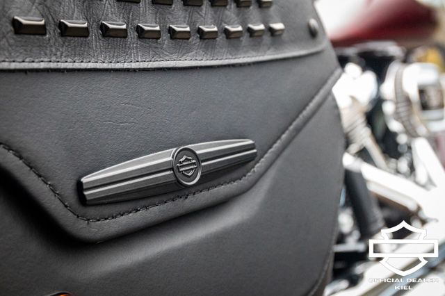 Fahrzeugabbildung Harley-Davidson HERITAGE CLASSIC FLHCS MY22 - Sofort verfügbar!
