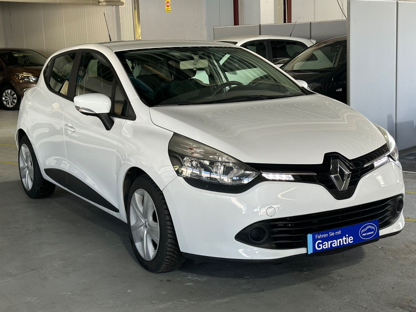 Clio IV Dynamique*NAVI*KLIMA*2.HD*ALLWE.*BLUET*H