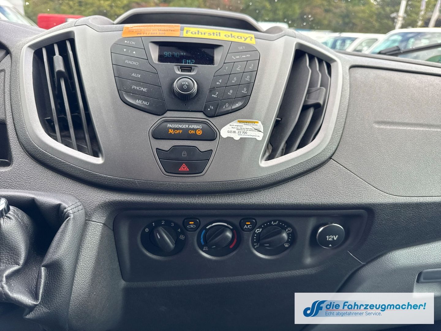 Fahrzeugabbildung Ford Transit Kombi 350 L3 2.2 TDCi DPF *7133 *KLIMA *