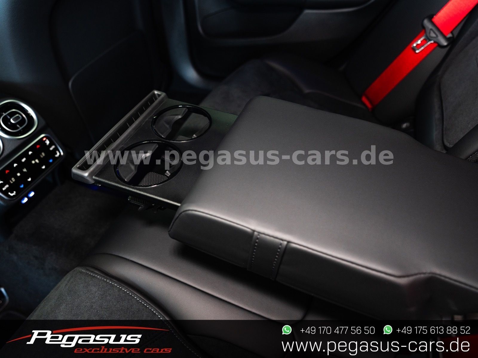 MERCEDES-BENZ C 63 AMG - 35