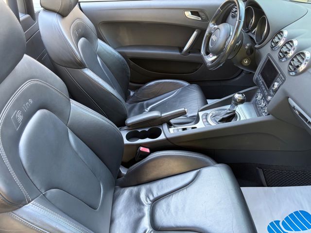Fahrzeugabbildung Audi TT 2.0 TFSI Roadster quattro Autom.+Leder+Navi+