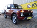 Lada Taiga Urban Plus 4x4 - Lada Taiga mit Benzin-Antrieb: Allradantrieb