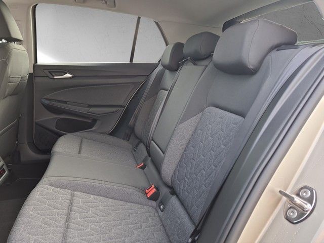 Fahrzeugabbildung Volkswagen Golf VIII TSI Move Kamera Navi LED VC