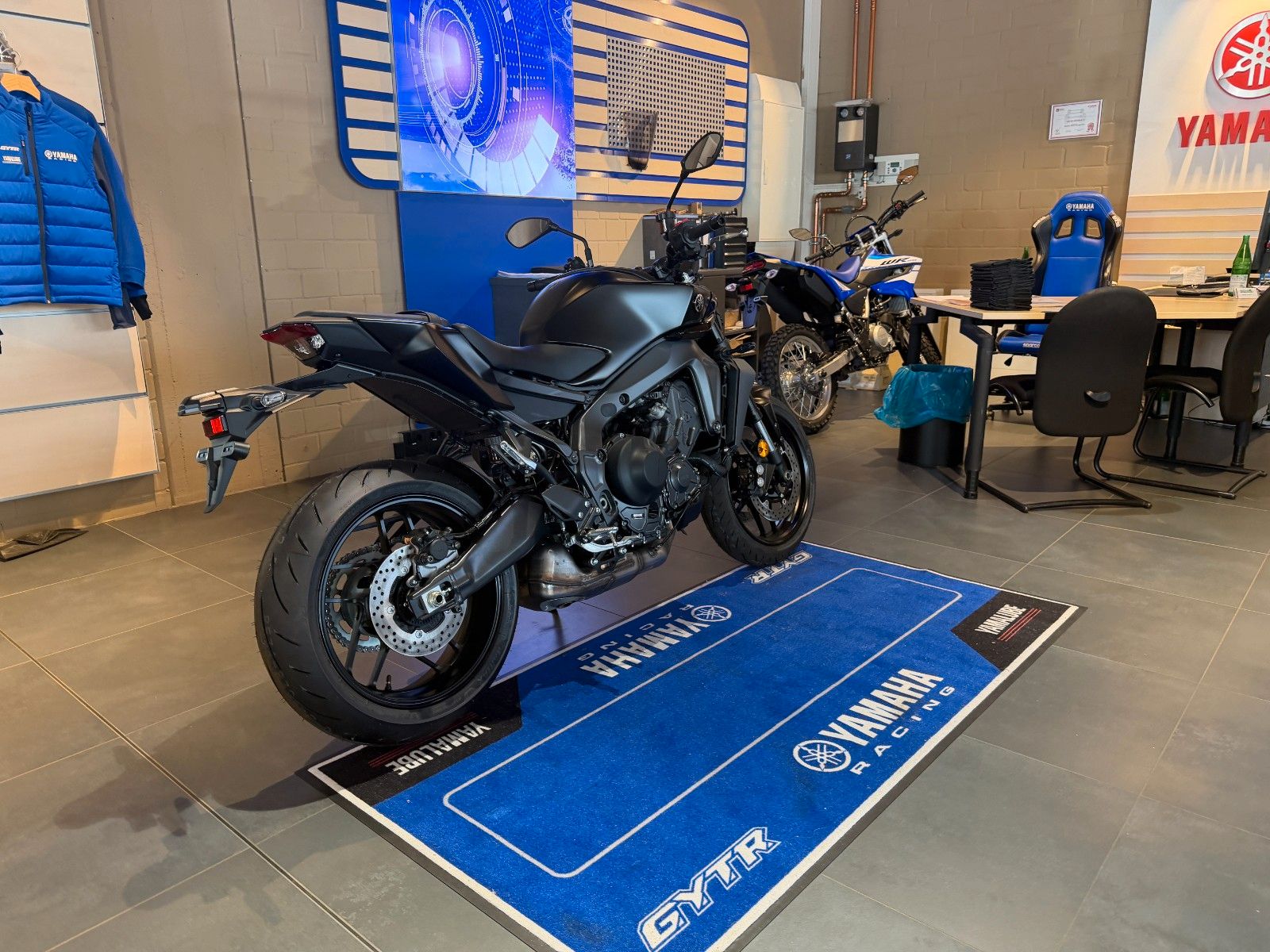 Fahrzeugabbildung Yamaha MT-09 Herbst Deals