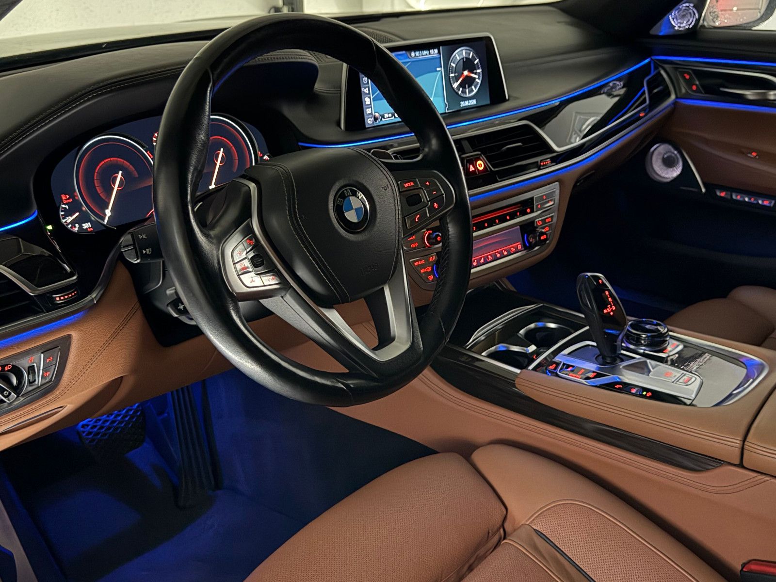 Fahrzeugabbildung BMW 740 d xDrive/MASSAGE/HuD/B&W/LASER/TV-FUNKTION