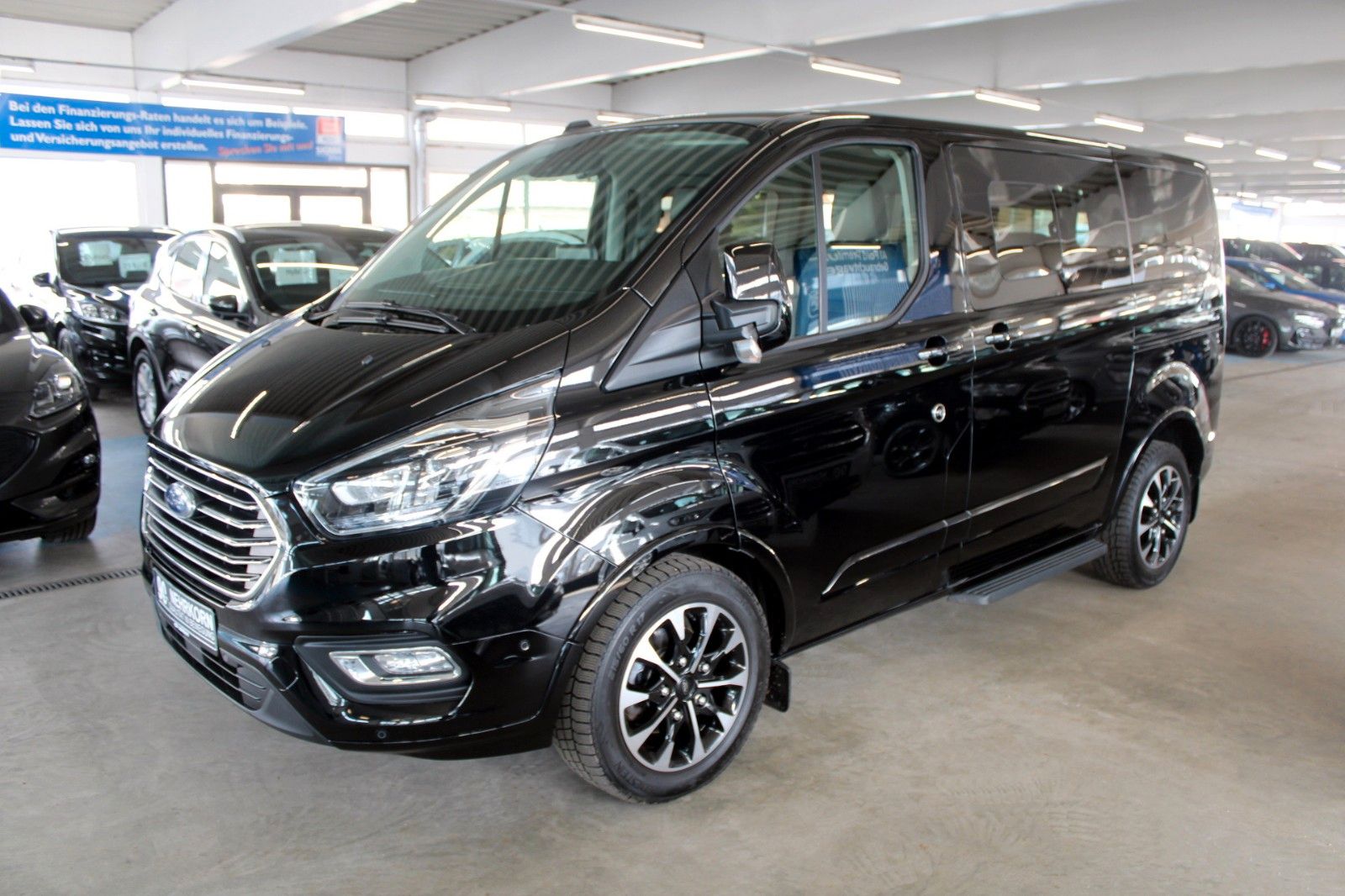 Fahrzeugabbildung Ford Tourneo Custom Titanium X Aut. 8-Si XENON LEDER