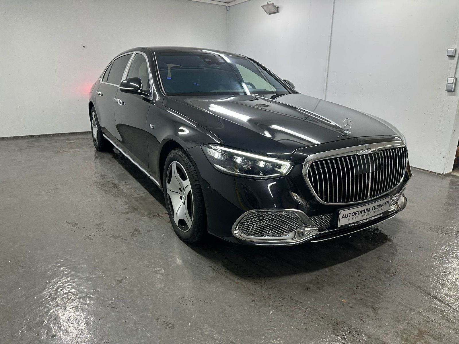 Fahrzeugabbildung Mercedes-Benz S 680 Maybach *PANORAMA*EXKLUSIV*Chaufferpaket*