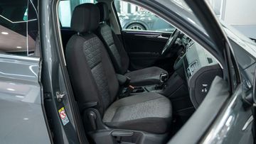 Volkswagen Tiguan - 12
