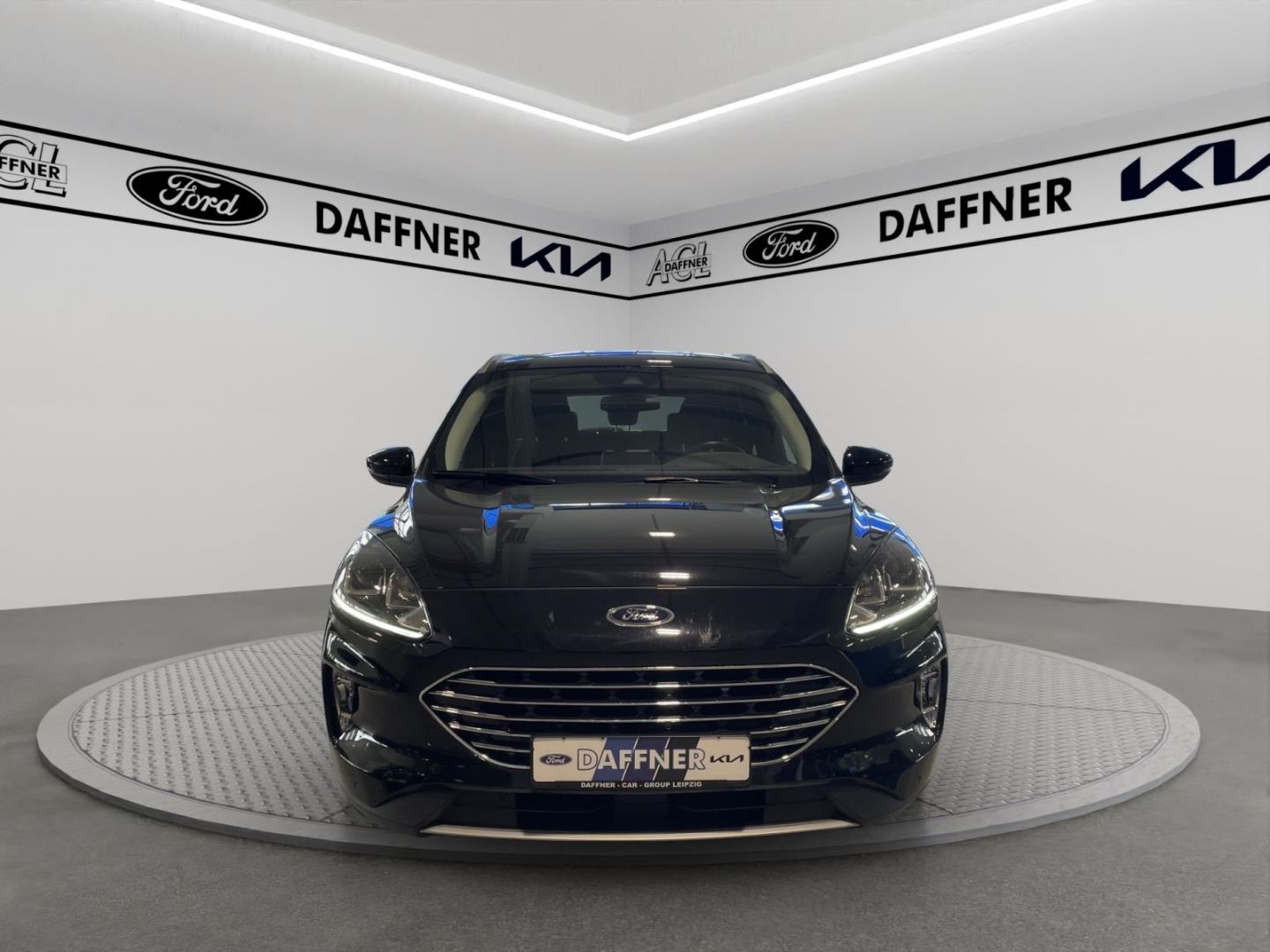 Fahrzeugabbildung Ford Kuga Plug-In Hybrid Titanium LED WINTERPAKET