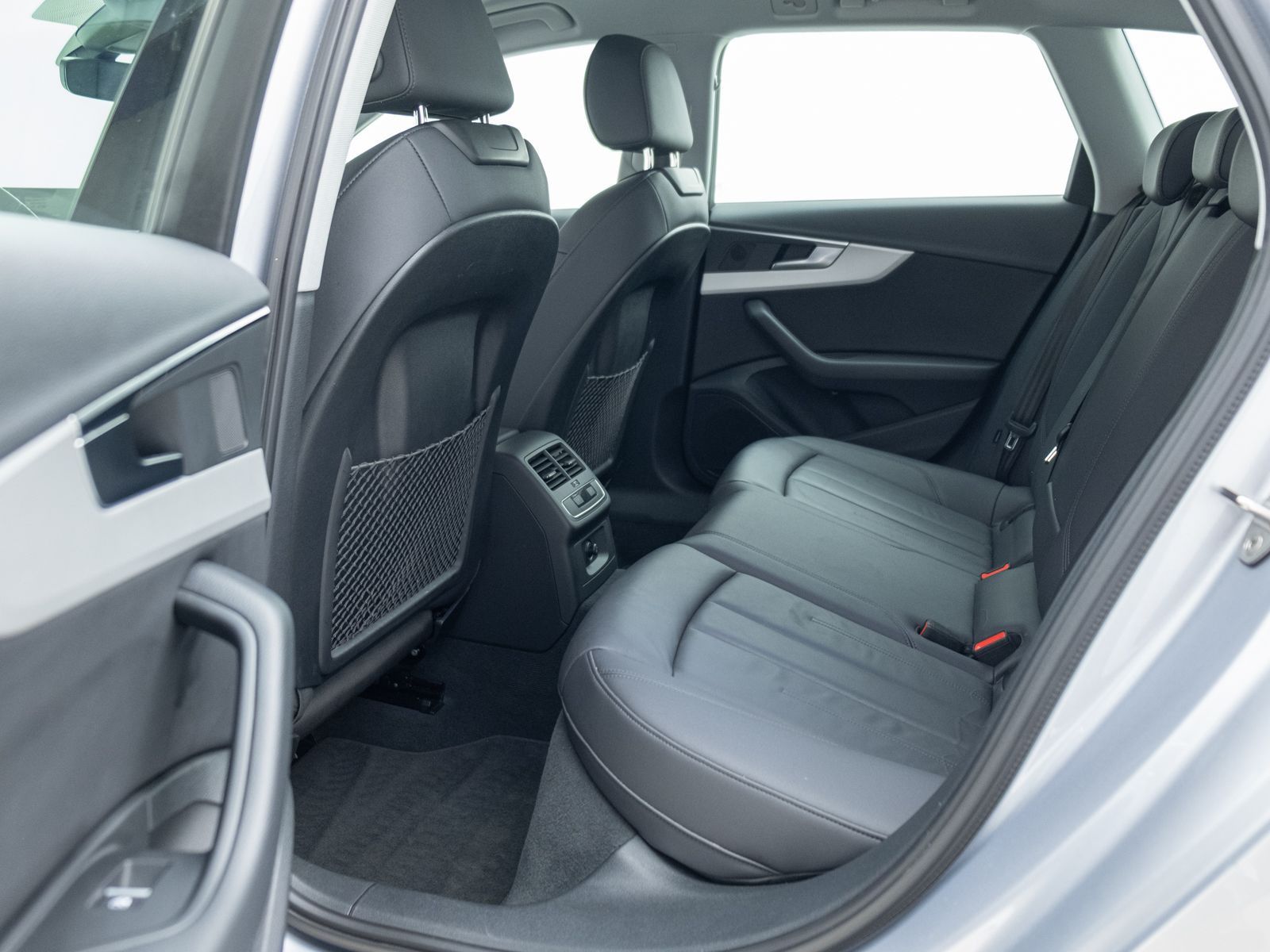 Audi A4 - Bild 19