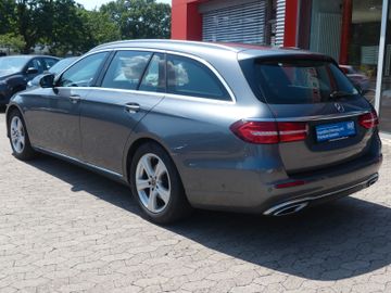 Mercedes E 220 - 4