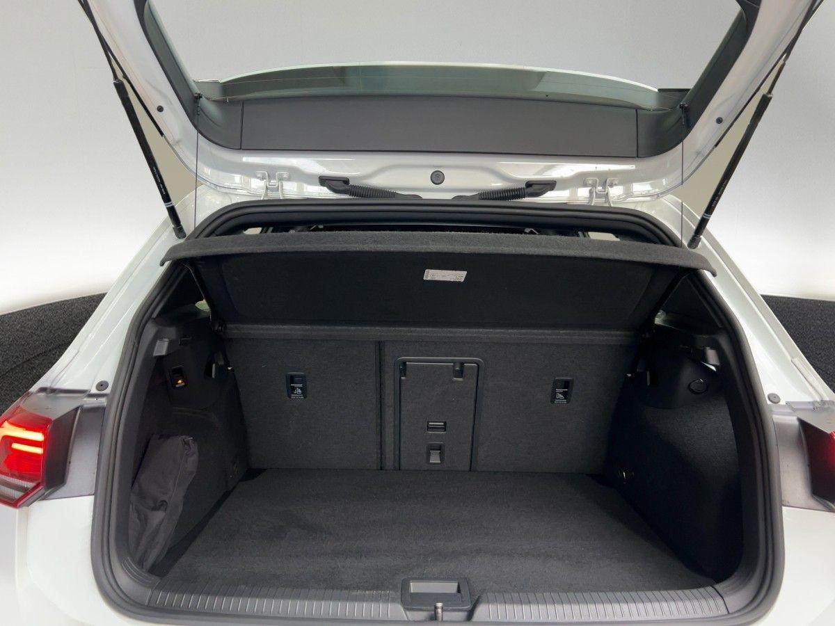 Volkswagen Golf VIII 2.0 TSI DSG GTI AHK LED Navi Sitzhzg, миниатюра 6