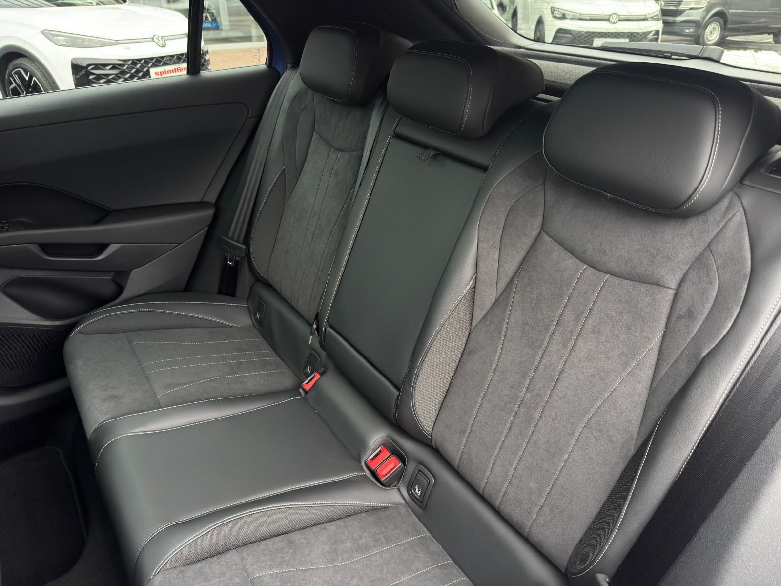Volkswagen T-Roc - Bild 7