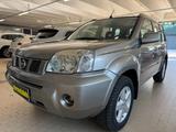 Nissan NISSAN X-Trail 2.2 dCi Elegance - Nissan X-Trail: Elegance