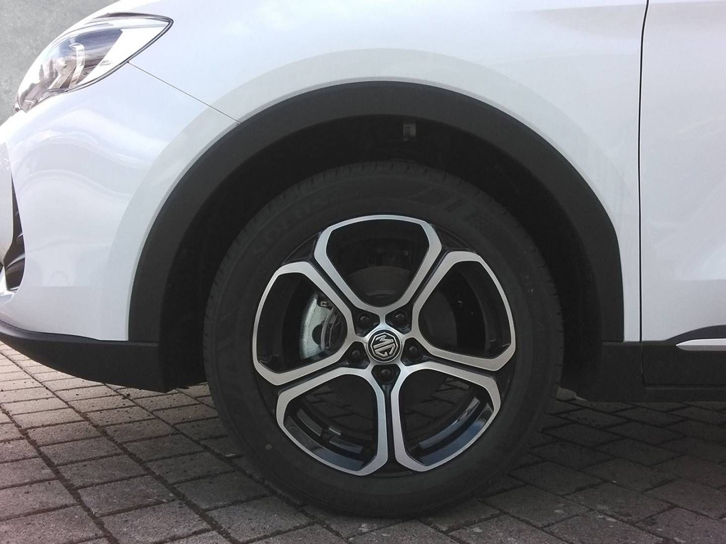 Fahrzeugabbildung MG ZS 1.5T Comfort *Preis nur bei Finanzierung*