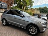 Mercedes-Benz ML 350 4M PANO*AHK*ILS*Distr+*360°*MB Scheckheft - Mercedes-Benz ML 350: Scheckheftgepflegt