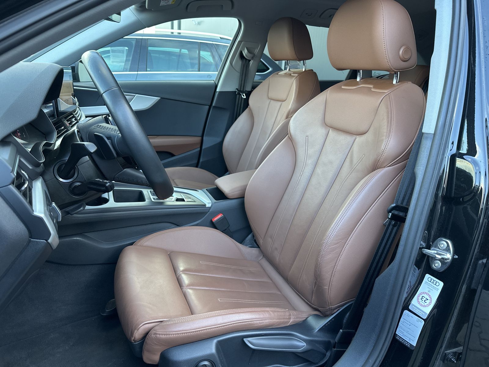 Fahrzeugabbildung Audi A4 Avant 40 TDI Qu S-Line Black NAV+MATRIX+19ZO