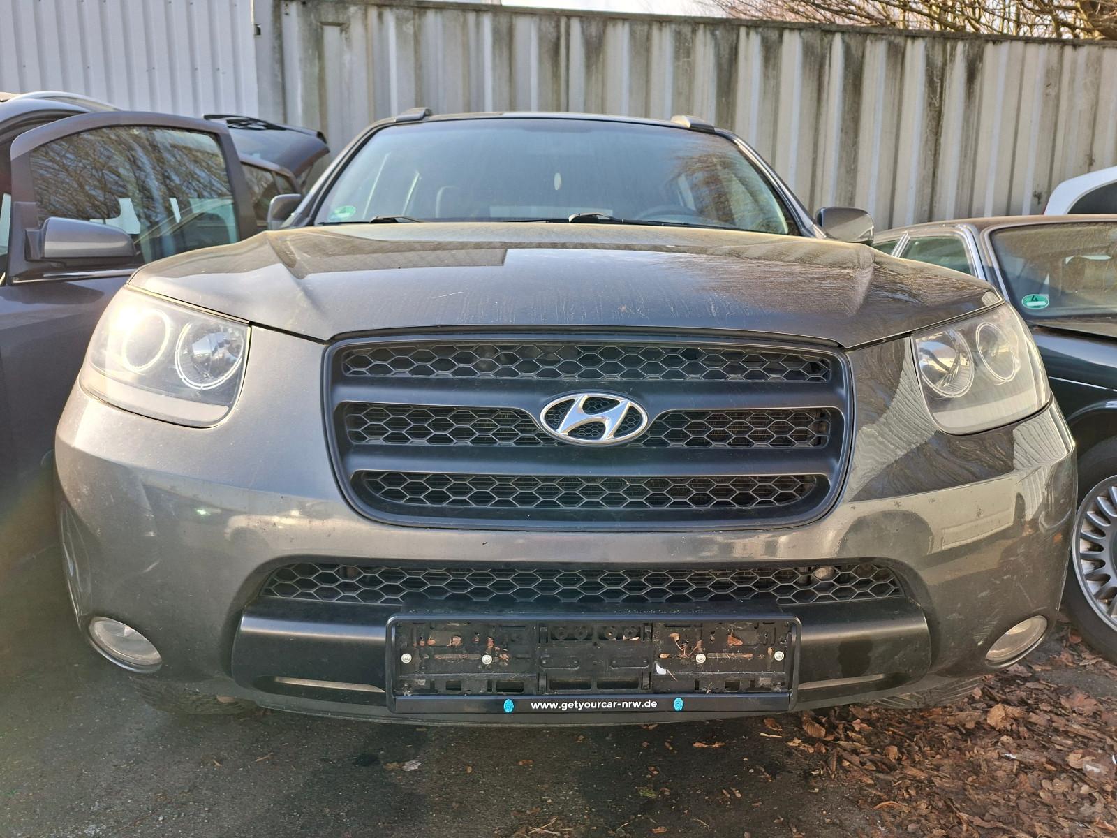 Hyundai SANTA FE, Klima, Servo, ZV, AHK, Motorschaden...
