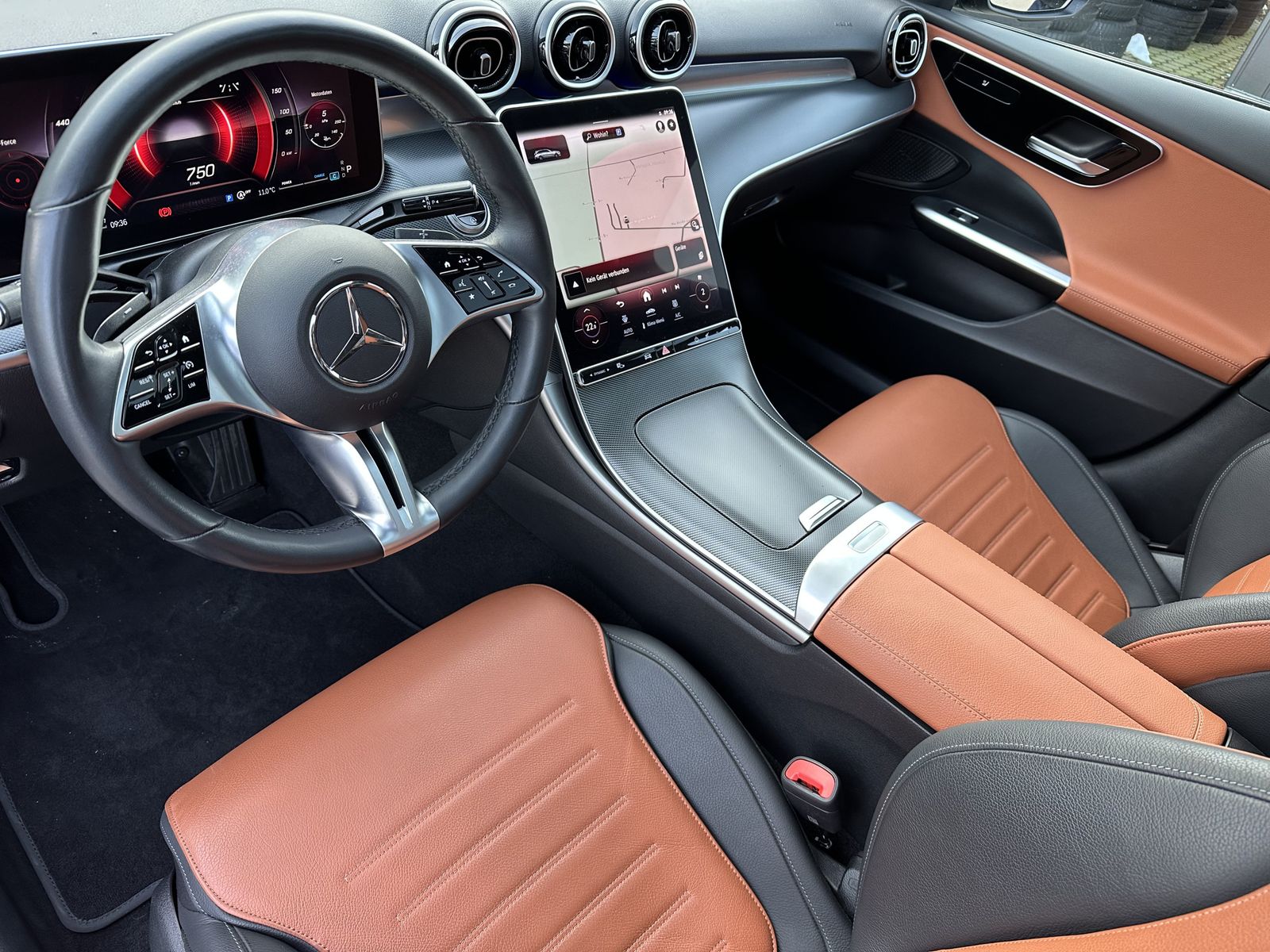 Fahrzeugabbildung Mercedes-Benz C 220d T Avantgarde NAV+LED+KAM+PANO+VCOCKPIT+PP