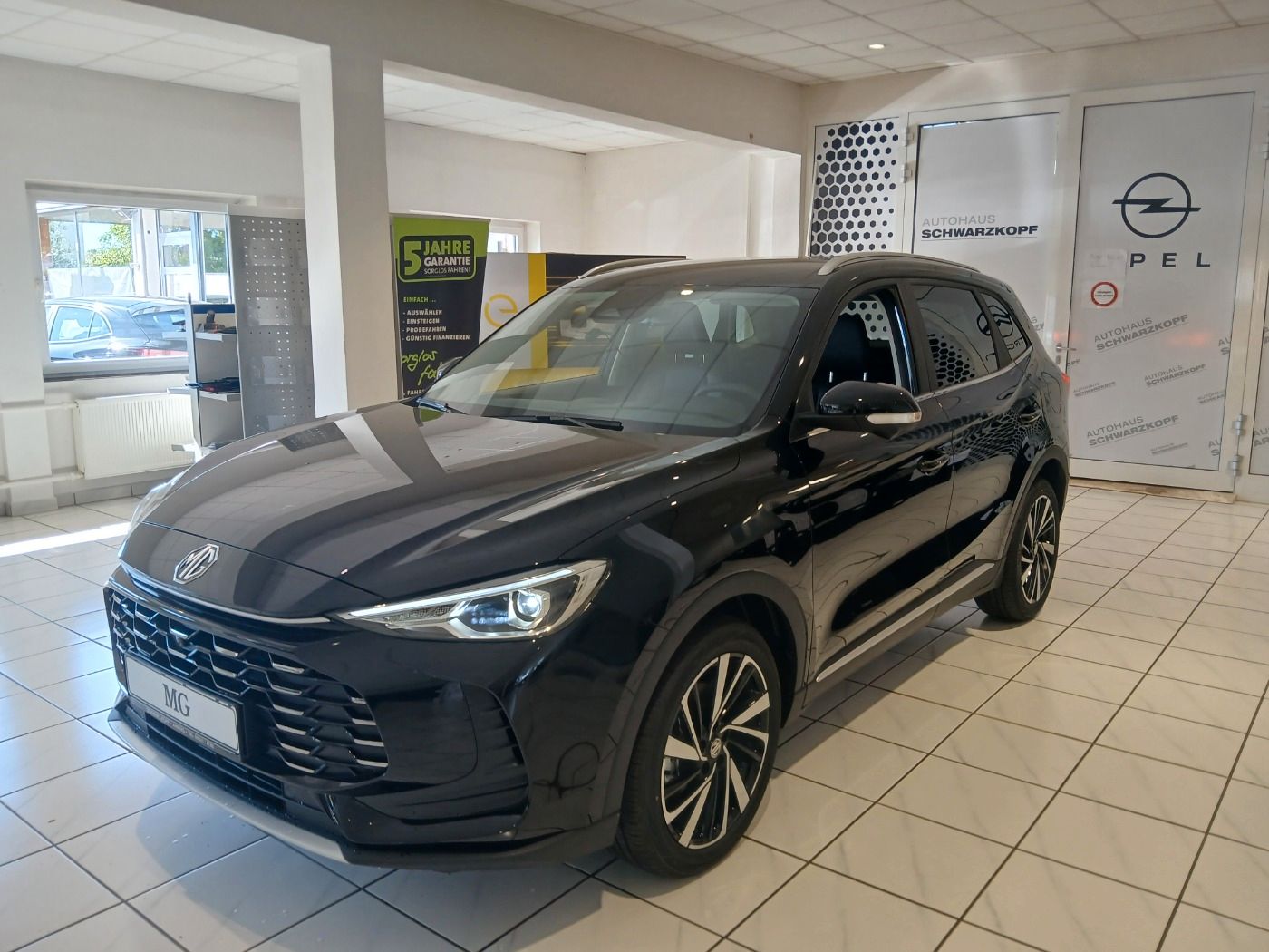 MG ZS Hybrid+ Luxury Black Deal nur im November