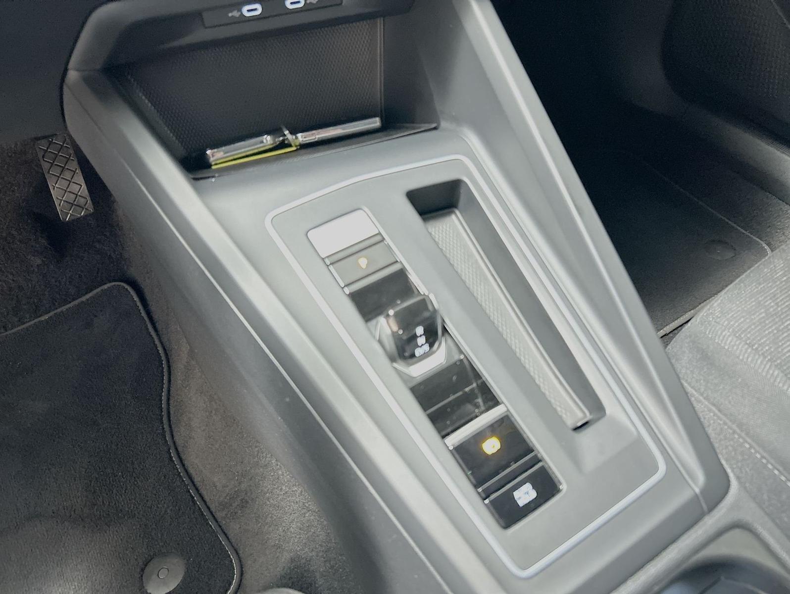 Volkswagen Golf VIII 2.0 TDI DSG Life, миниатюра 18