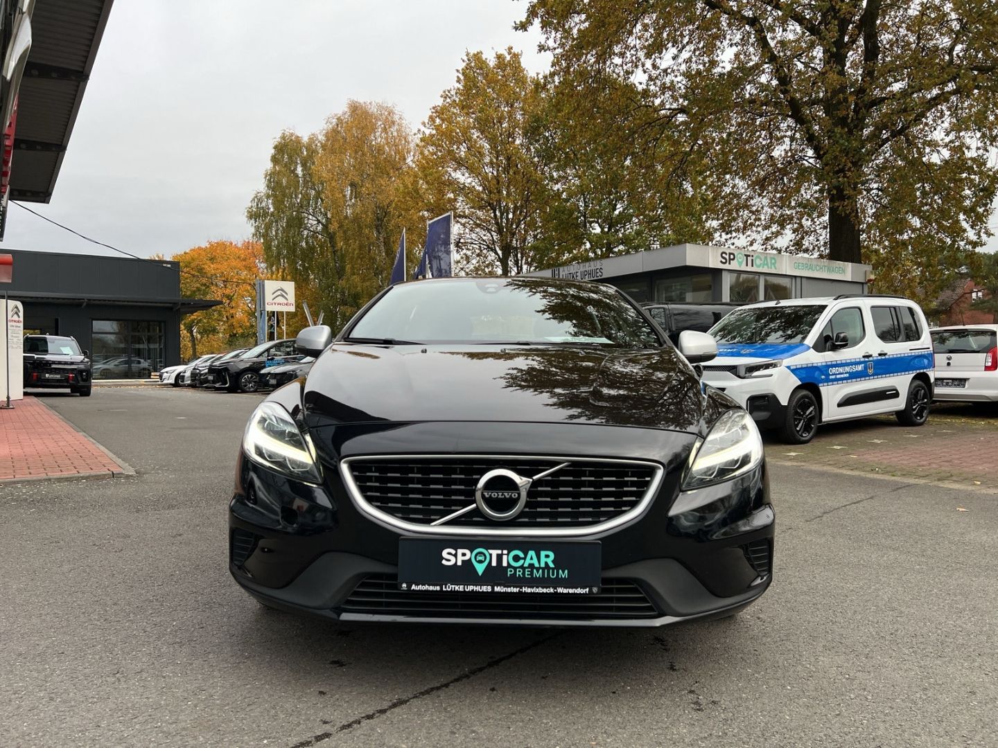 Fahrzeugabbildung Volvo V40 R-Design T2 2.0 Navi Leder LED Sperrdiff. Kl