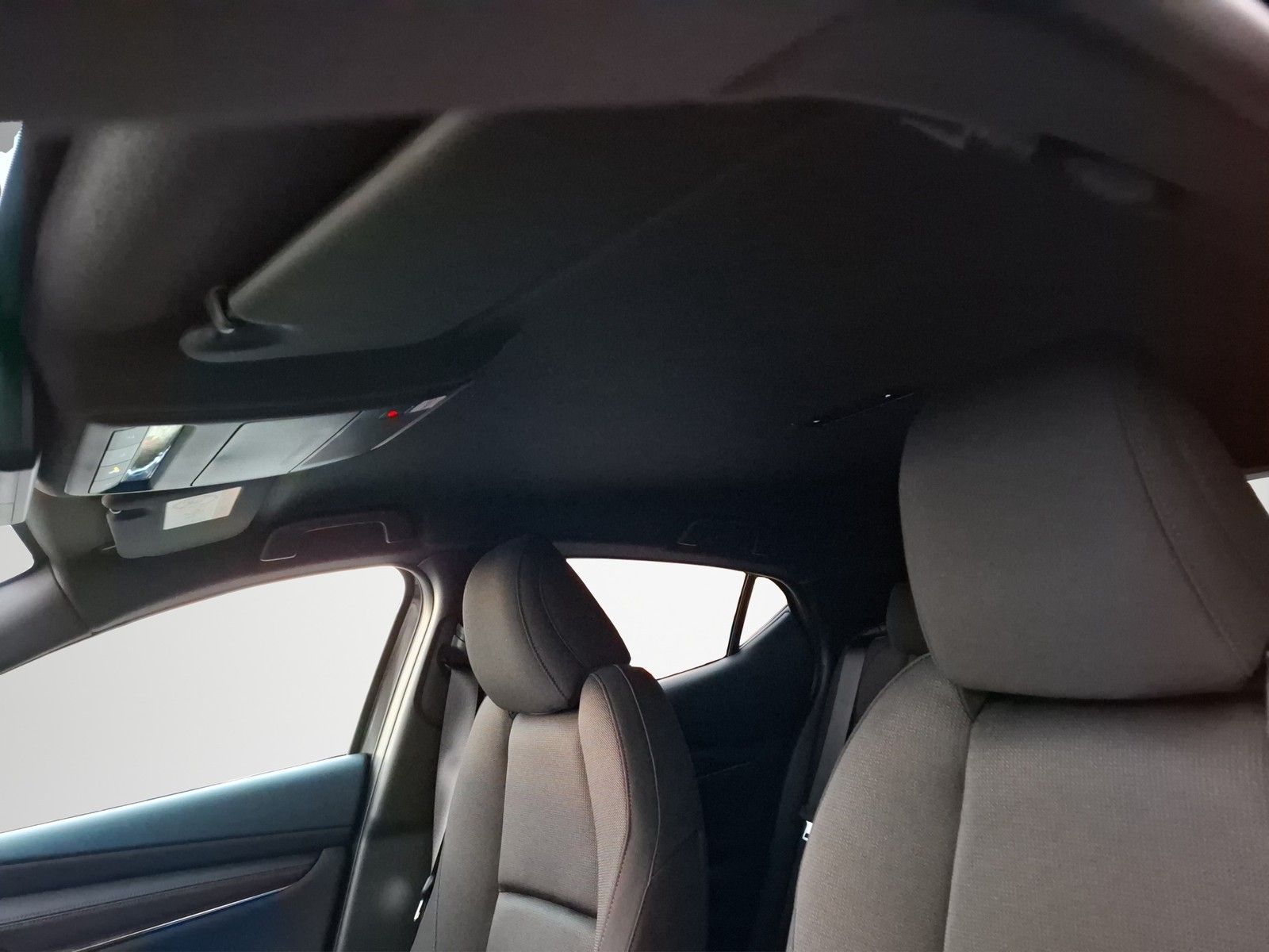 MAZDA 3 2.5 e-SKYACTIV G 140PS 6AT Homura - Image 19