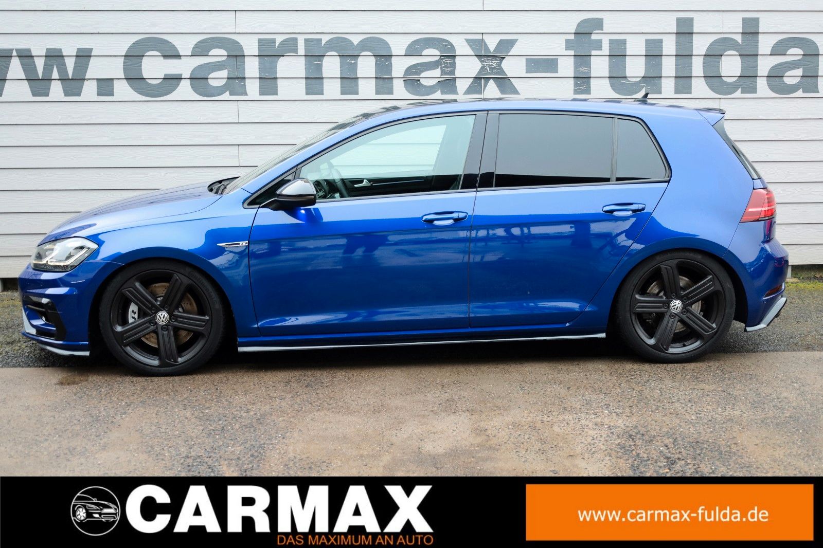 Fahrzeugabbildung Volkswagen Golf VII R, 4M,DSG,Perform,Leder,Navi, Akrapovič