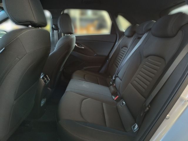 Fahrzeugabbildung Hyundai i30 1.5 T-GDI 48V 7-DCT 2WD Advantage Plus