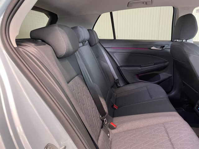 Golf VIII Life 1.5 eTSI DSG LED RFK SHZ ACC