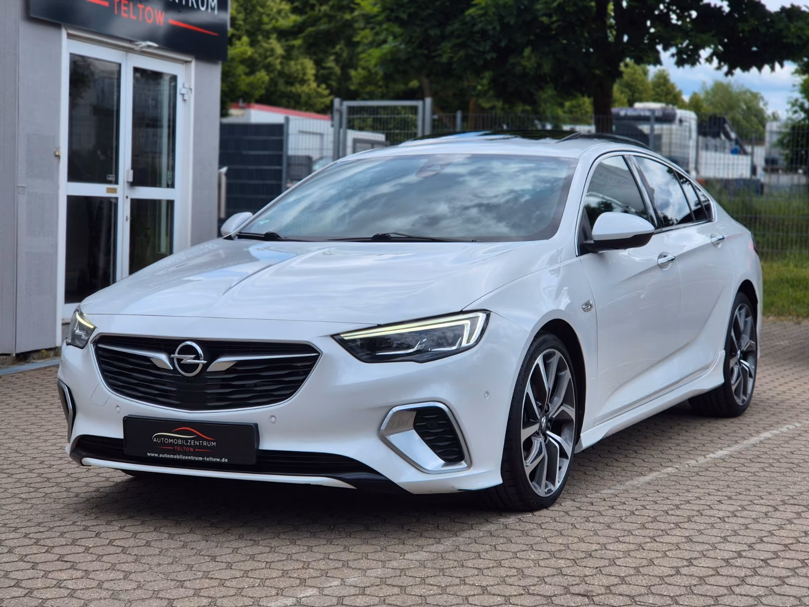 Opel Insignia Grand Sport GSi 4x4 OPC/ ACC/ 360°/BOSE