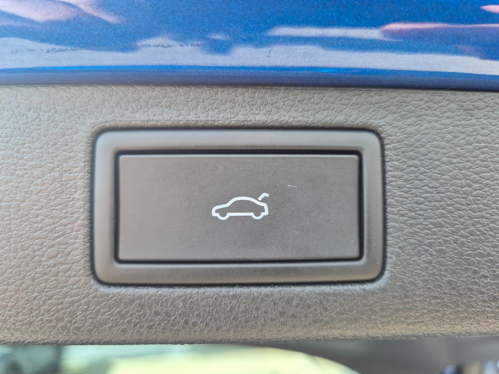 Fahrzeugabbildung SKODA Kamiq 1.5 TSI DSG Monte Carlo PANO*MATRIX*5J.GAR