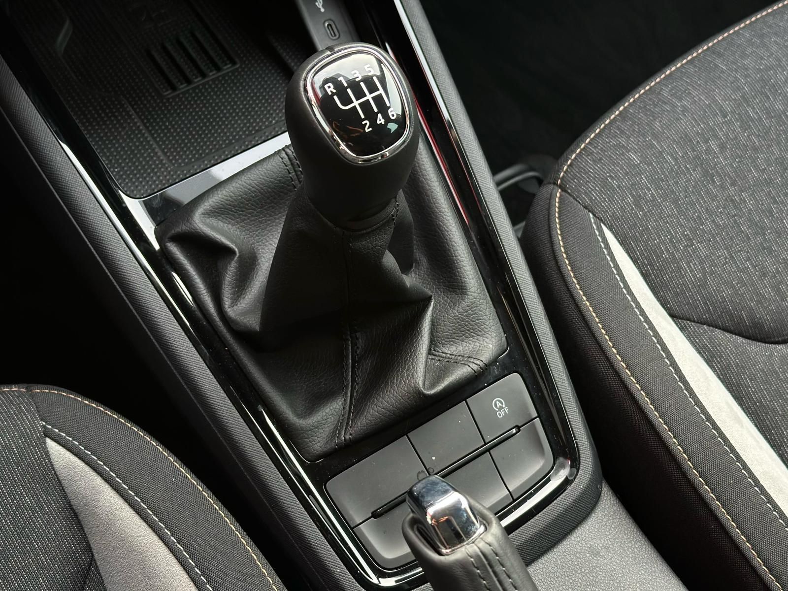 SKODA Scala 1.0TSI SELECTION LED#AHK#SHZ#LH#TEMPO#SPUR - Image 15