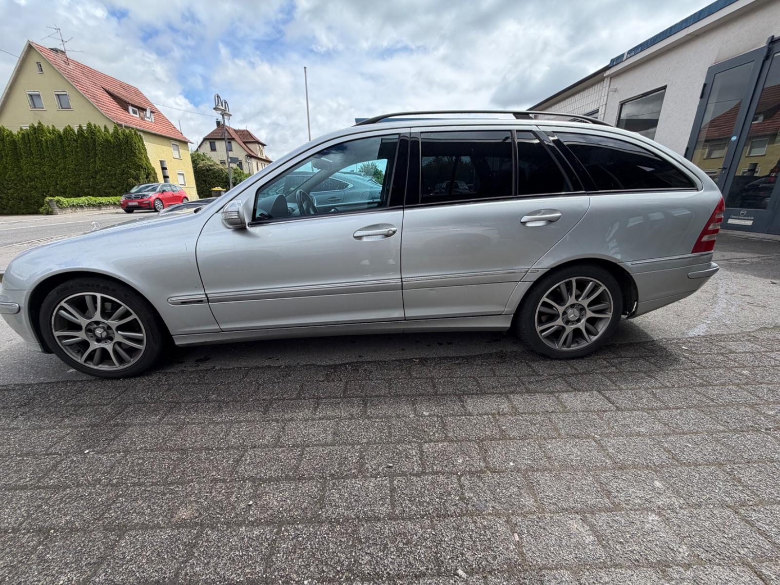 Mercedes-Benz C 270 CDI T CLASSIC Automatik