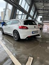 Volkswagen Scirocco 2.0 TSI DSG Standard - Volkswagen Scirocco Standard mit Benzin-Antrieb