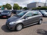 Mercedes-Benz B 180, Pano Dach, Navi Park Assistent Allwetter - Mercedes-Benz B-Class aus 2010