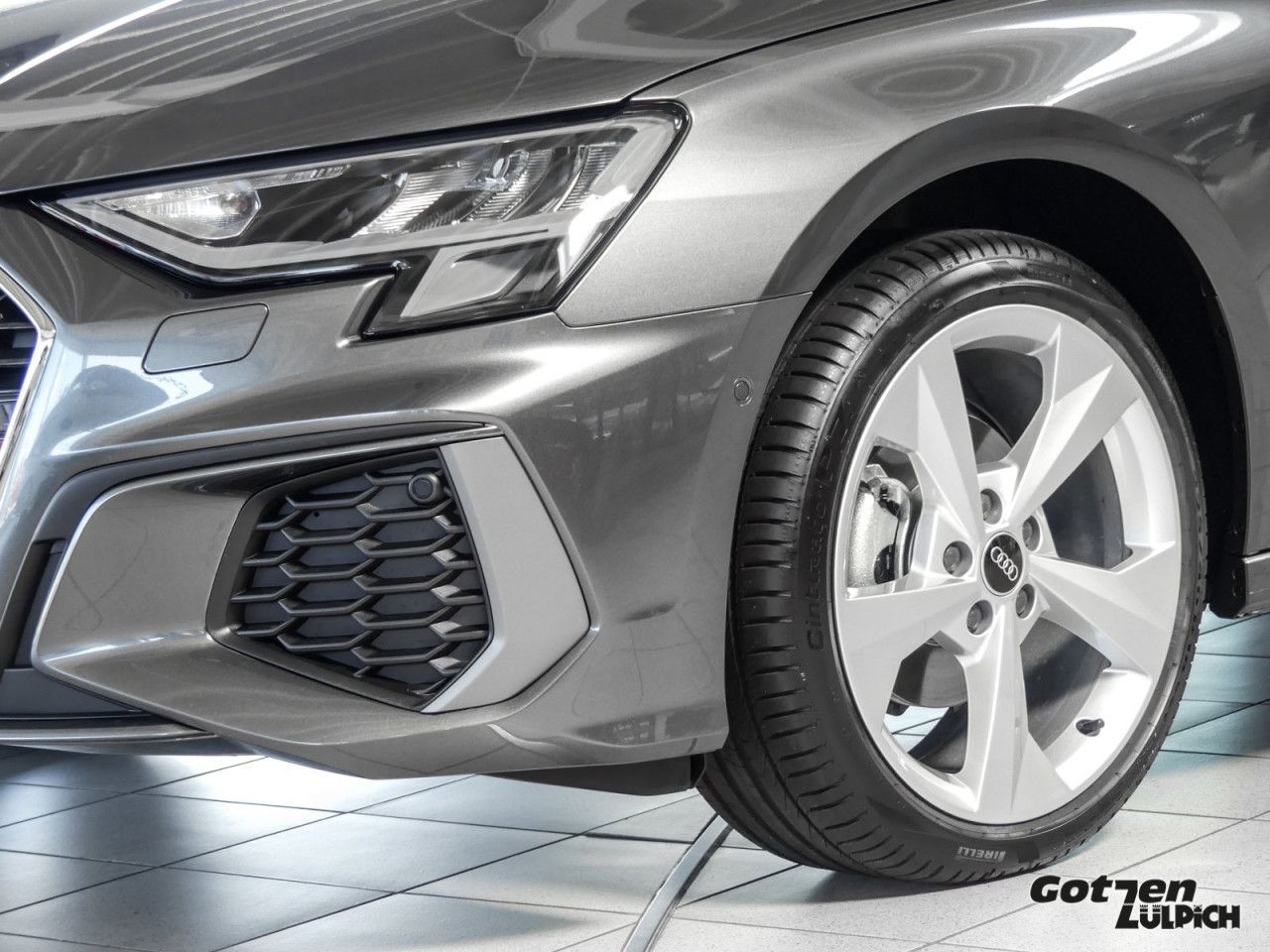 Fahrzeugabbildung Audi A3 Sportback 35 TFSI S line S tronic Navi Sitzh.